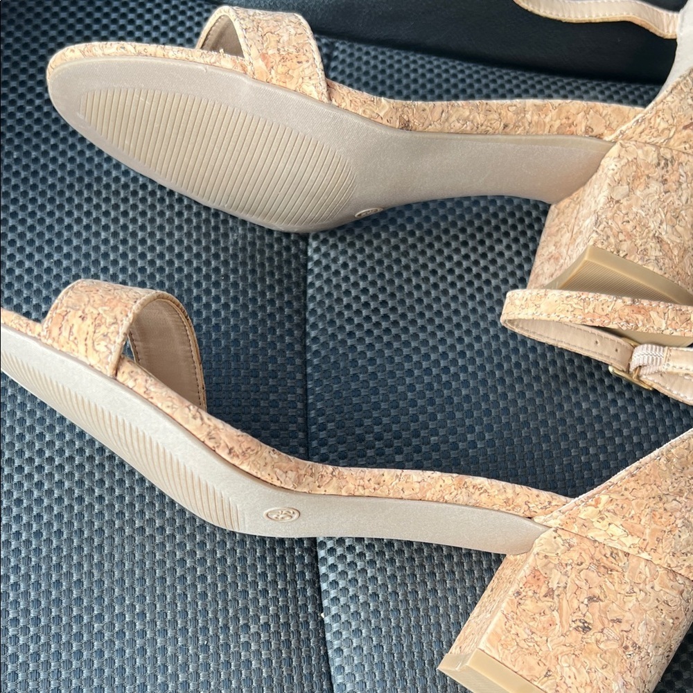 Lulu's Tan Cork Block Heel Sandals - Picture 5 of 5